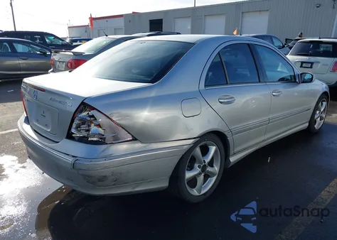 2005 Mercedes-Benz C 230 Kompressor Sport z USA, uszkodzony, nr VIN WDBRF40J35F640549